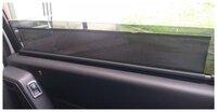 Автомобильная шторка на окна с роликовым механизмом (52х55см) черная