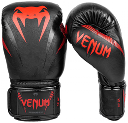 Боксерские перчатки Venum Impact Black/Red (12 унций)