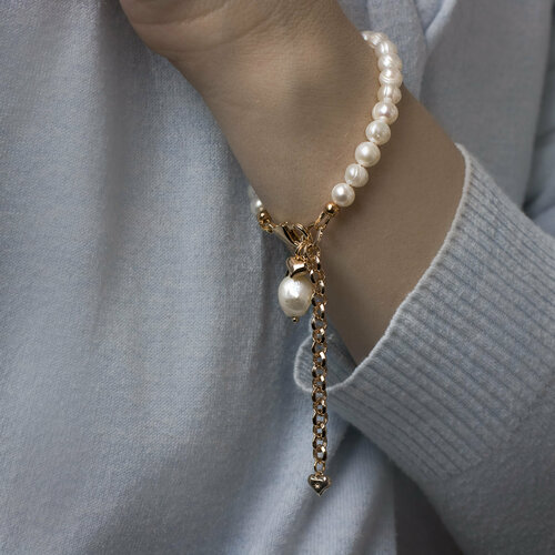 фото Браслет-цепочка l’accessoire parfait браслет из жемчуга позолоченный с удлиняющей цепочкой 17-21 см, жемчуг культивированный, 1 шт., размер 17 см, размер m, белый, золотистый