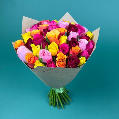 Букет цветов из 45 роз микс Кения 40 см