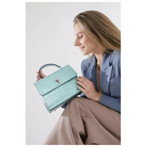 Сумка-мессенджер, отдел на клапане, наружный карман, цвет голубой