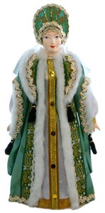 Фото Кукла коллекционная Барыня - сударыня в зимнем наряде.