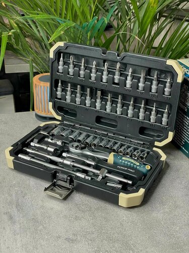 Изображение товара Набор инструментов для автомобиля, дома 46 предметов