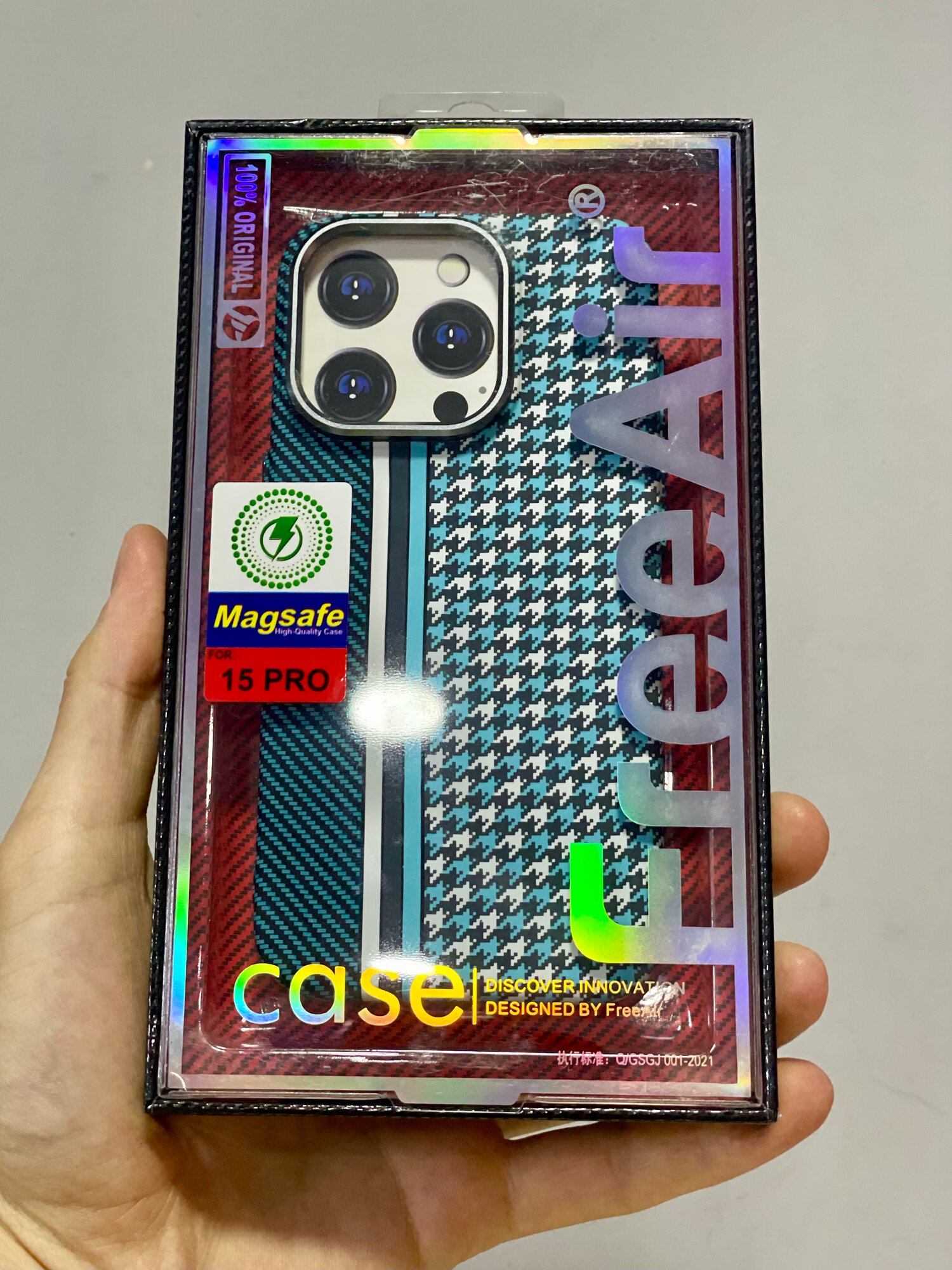 Карбоновый чехол для iPhone 15 Pro, Зима, FreeAir MagSafe (ORIGINAL), corbon — фото 1