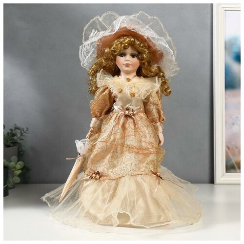 Купить Кукла коллекционная керамика Клариса в карамельном платье с рюшами 40 см