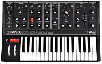 Moog Grandmother Dark