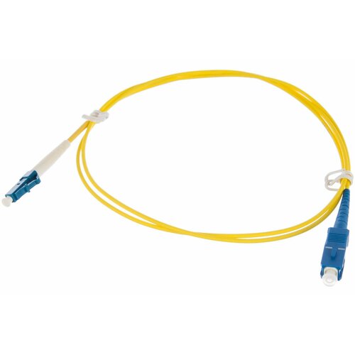 Переходной волоконно-оптический шнур NIKOMAX желтый, 1м NMF-PC1S2C2-SCU-LCU-001 патч корд оптический nikomax nmf pc2s2c2 scu lcu 001 r