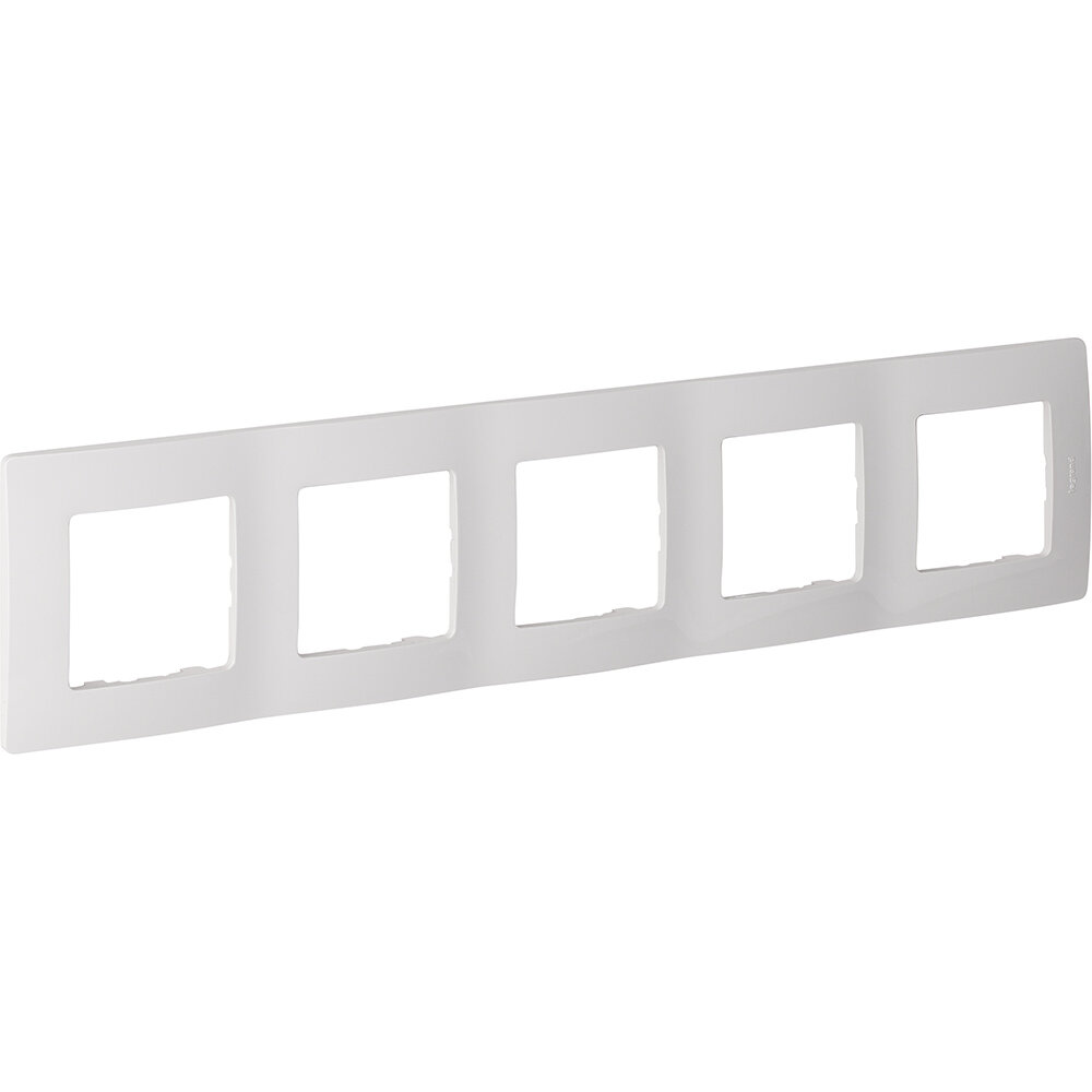 Рамка Legrand Etika 672505, белая, 5 гнёзд, скрытый монтаж, IP20