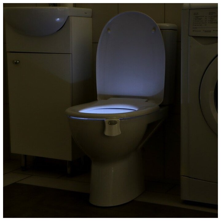 Светильник для туалета с датчиком движ., RGB, 3 Вт, IP68, от бат. 3*AAA, белый - фотография № 7