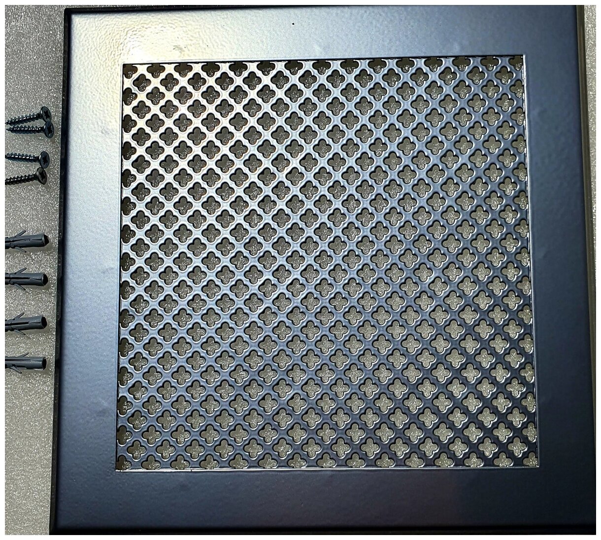 Вентиляционная решетка металлическая на магнитах 200х200мм, тип перфорации мелкий цветок, хром - фотография № 1