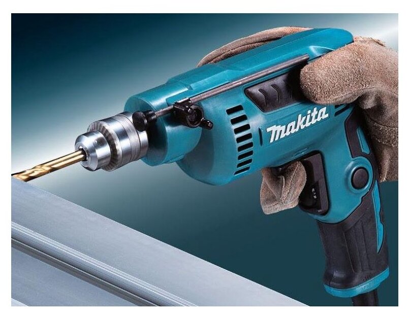 Дрель Makita DP2010