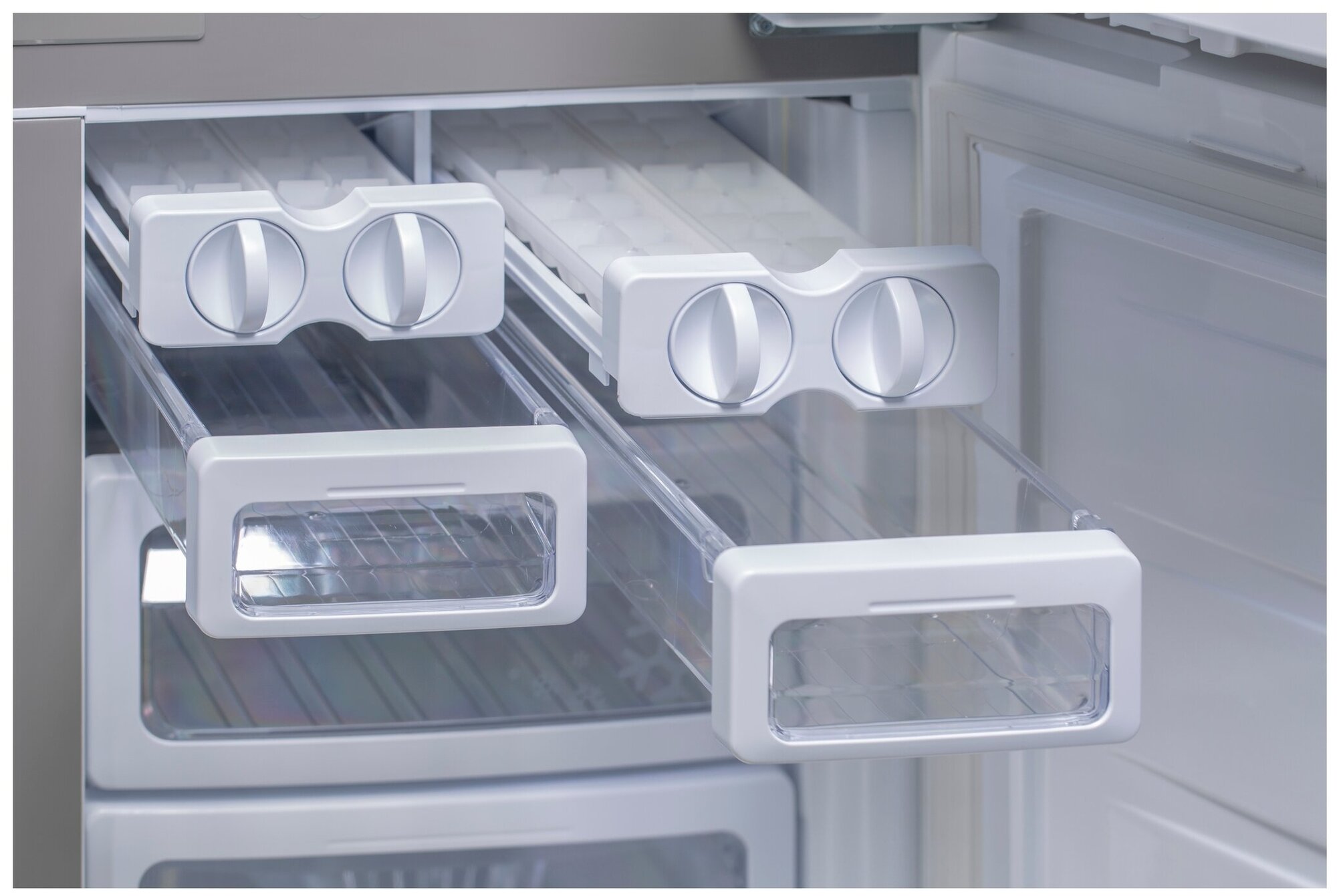 Холодильник SHARP , трехкамерный, белый - фото №11