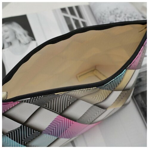 фото Косметичка на молнии, цвет коричневый