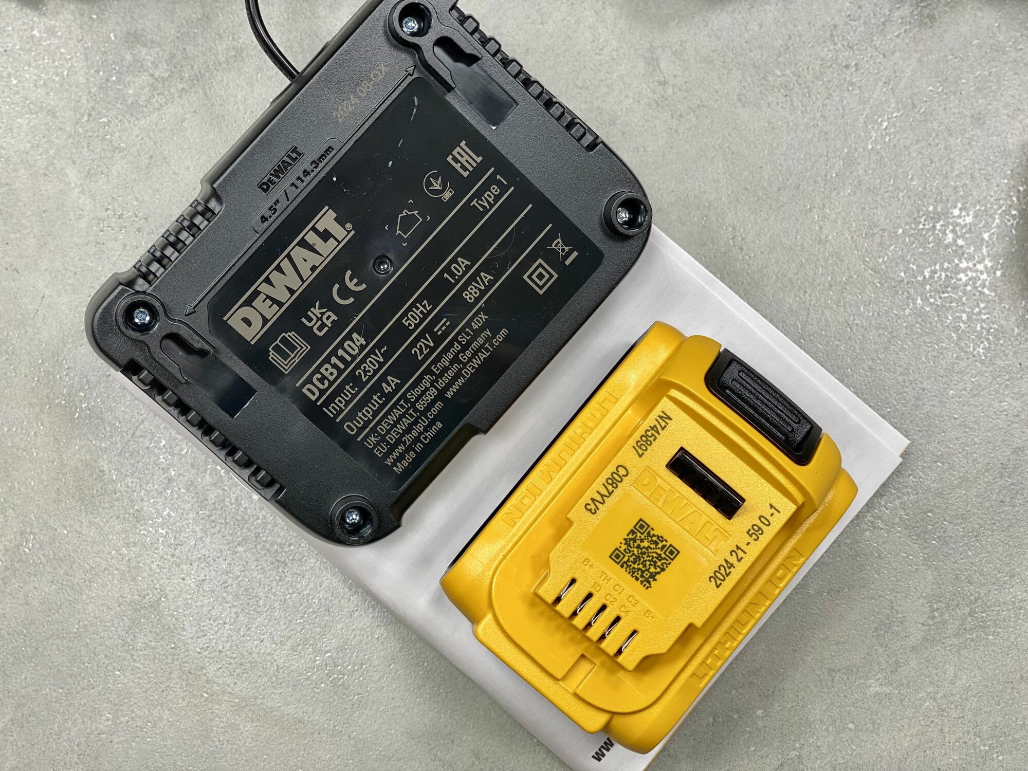 Дрель-шуруповерт DСD100YP2t — фото 1