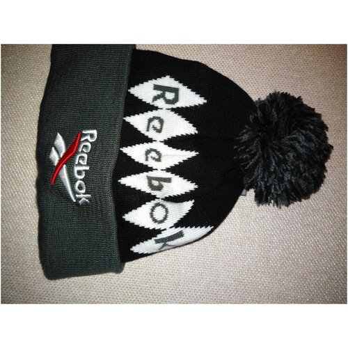 фото Шапка спортивная детская китай с помпоном р р.s