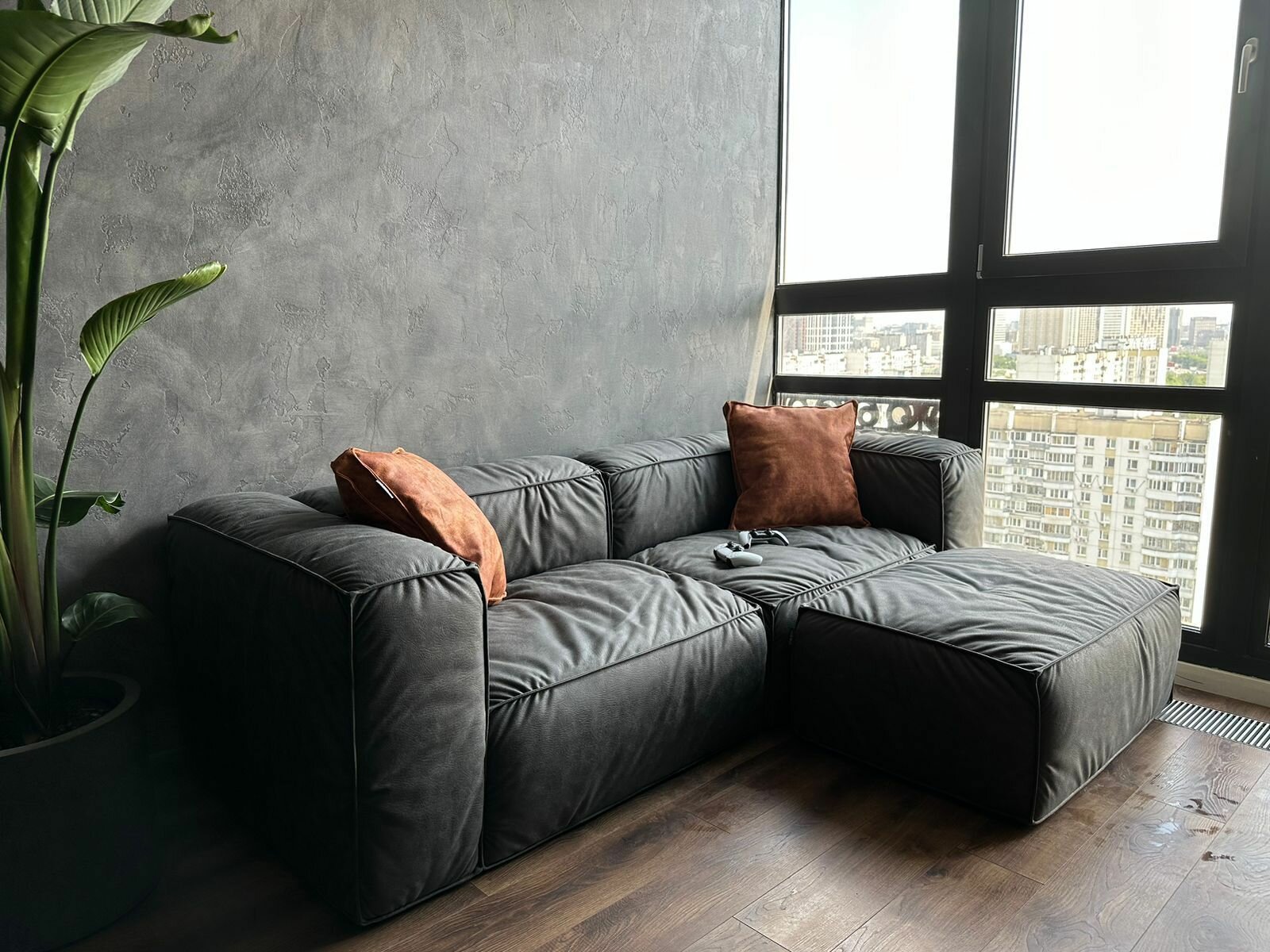 Диван в стиле loft с приставным пуфом, диван модульный, NORD, 250*96*68 с завышенными локтями высота 68 см
