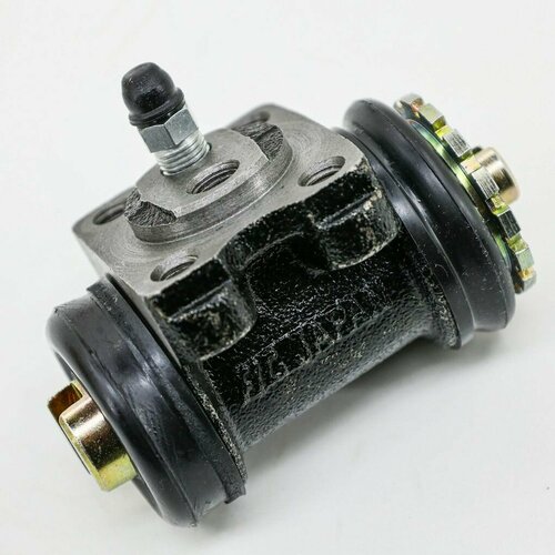 Рабочий тормозной цилиндр задний TOYOTA 30*40, диаметр 32, с прокачкой правый, FIC