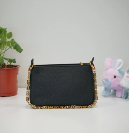 Комплект сумок багет  НОВЫЙ, фактура гладкая, черный