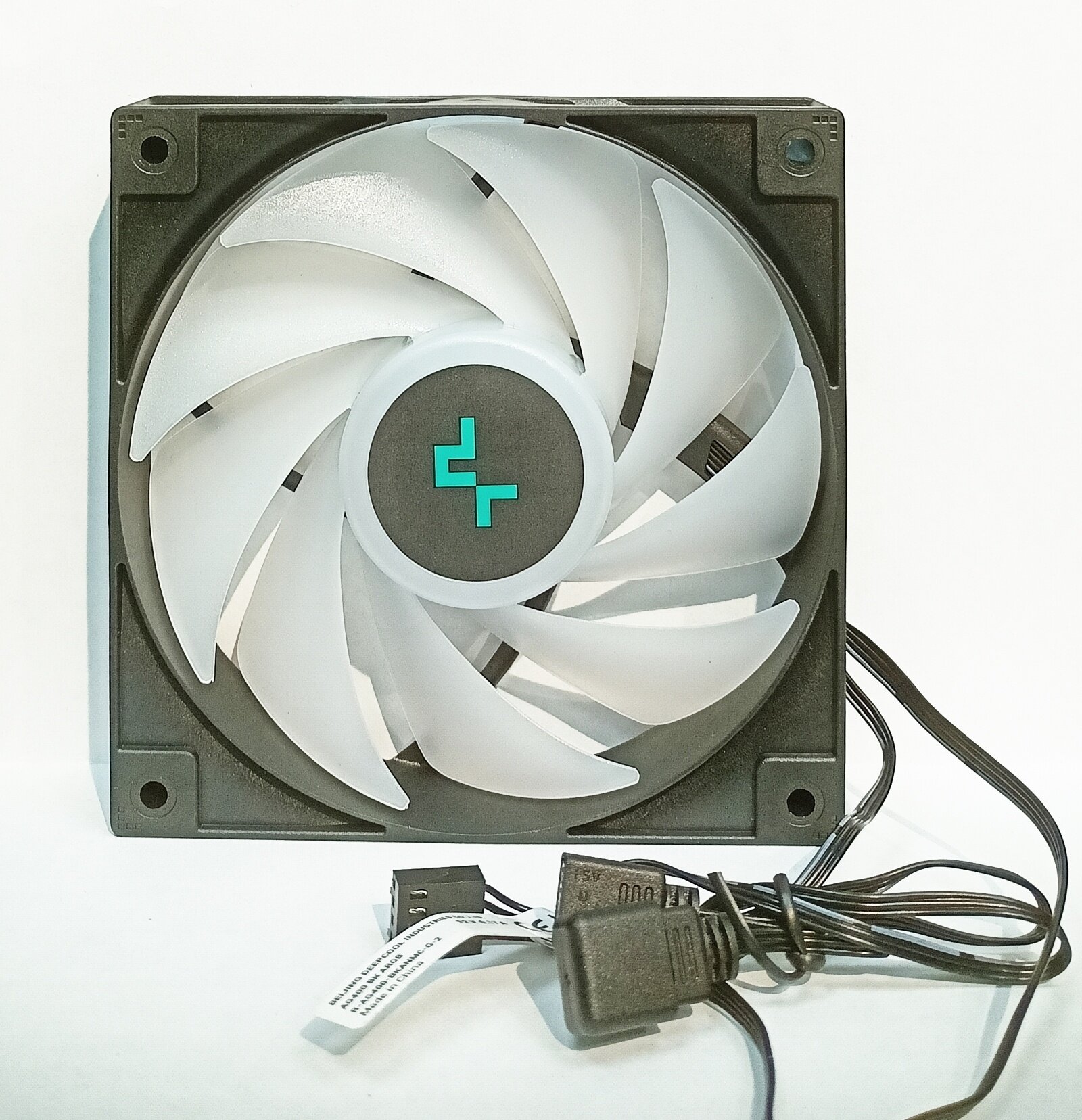 Вентилятор 120x120x25 Deepcool DF1202512CM, 0.25A, 3pin ARGB + 4pin PWM