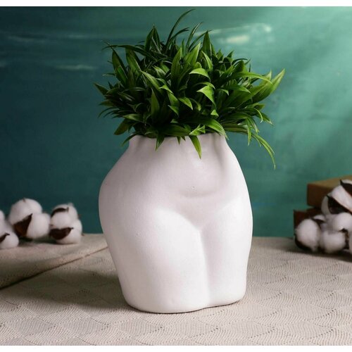 Фигурное кашпо Бедра белое 10х15х15см 636₽