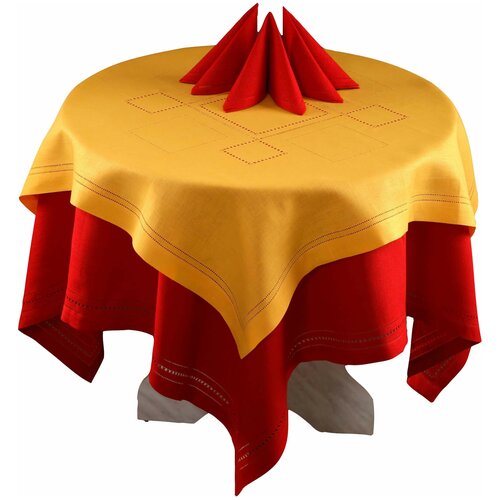 Комплект белого льняного столового белья 