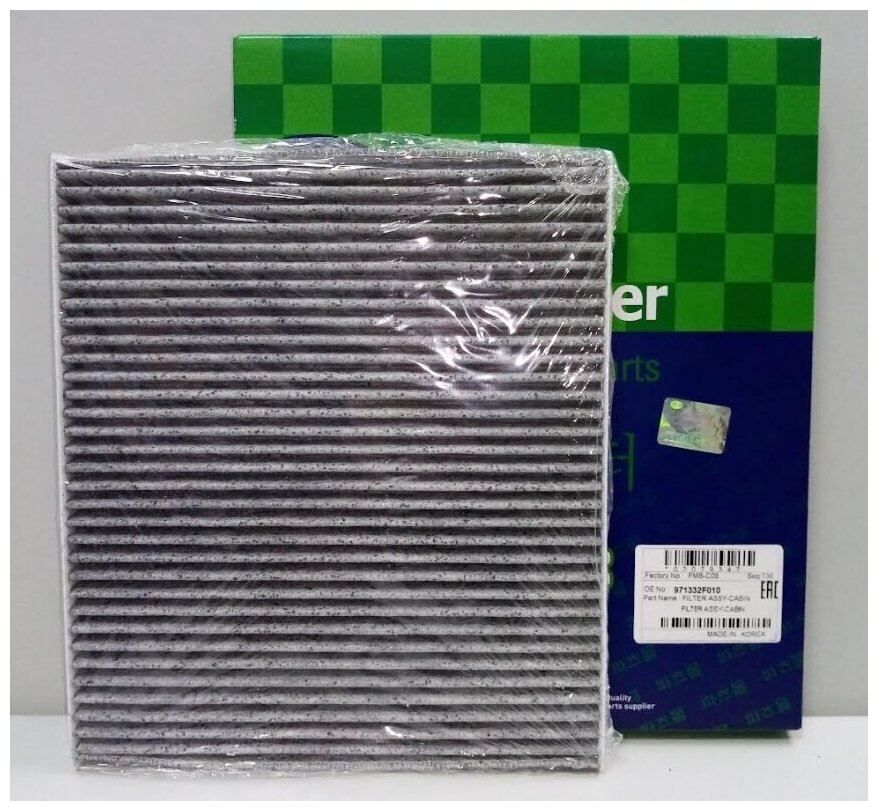 фото Фильтр салонный угольный Киа Соренто XM 2009-2020, Киа Мохаве 2008-2019, Киа Церато 2004-2006 / арт. PMBC08 / бренд PARTS MALL / OEM 971332F010