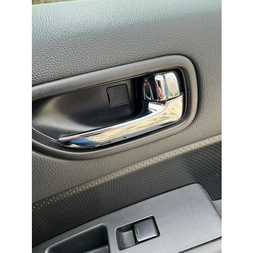 фото Заглушка двери 80942al500, для nissan x-trail, черная, комплект 2 шт