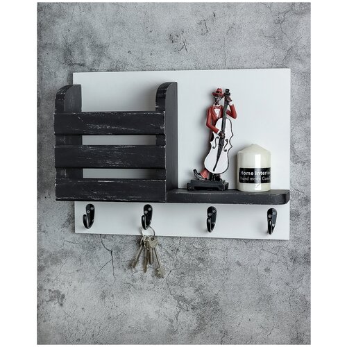 Ключница настенная черно-белая / Ключница из дерева