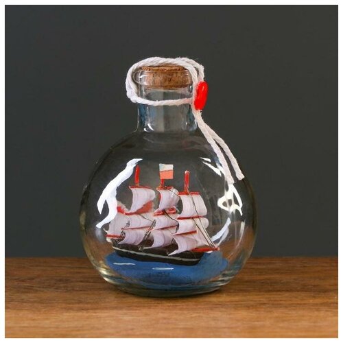 Корабль сувенирный "Трофей", в бутылке, вертикальн. 9*10см