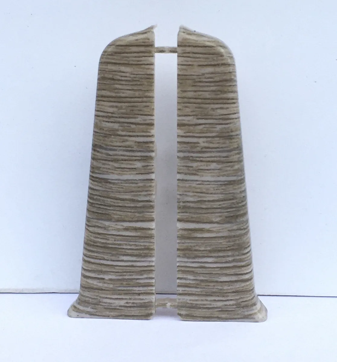 фото Торцевые (пара) для плинтуса 70мм Деконика (1 пара во флоупак), 208 Дуб мокко