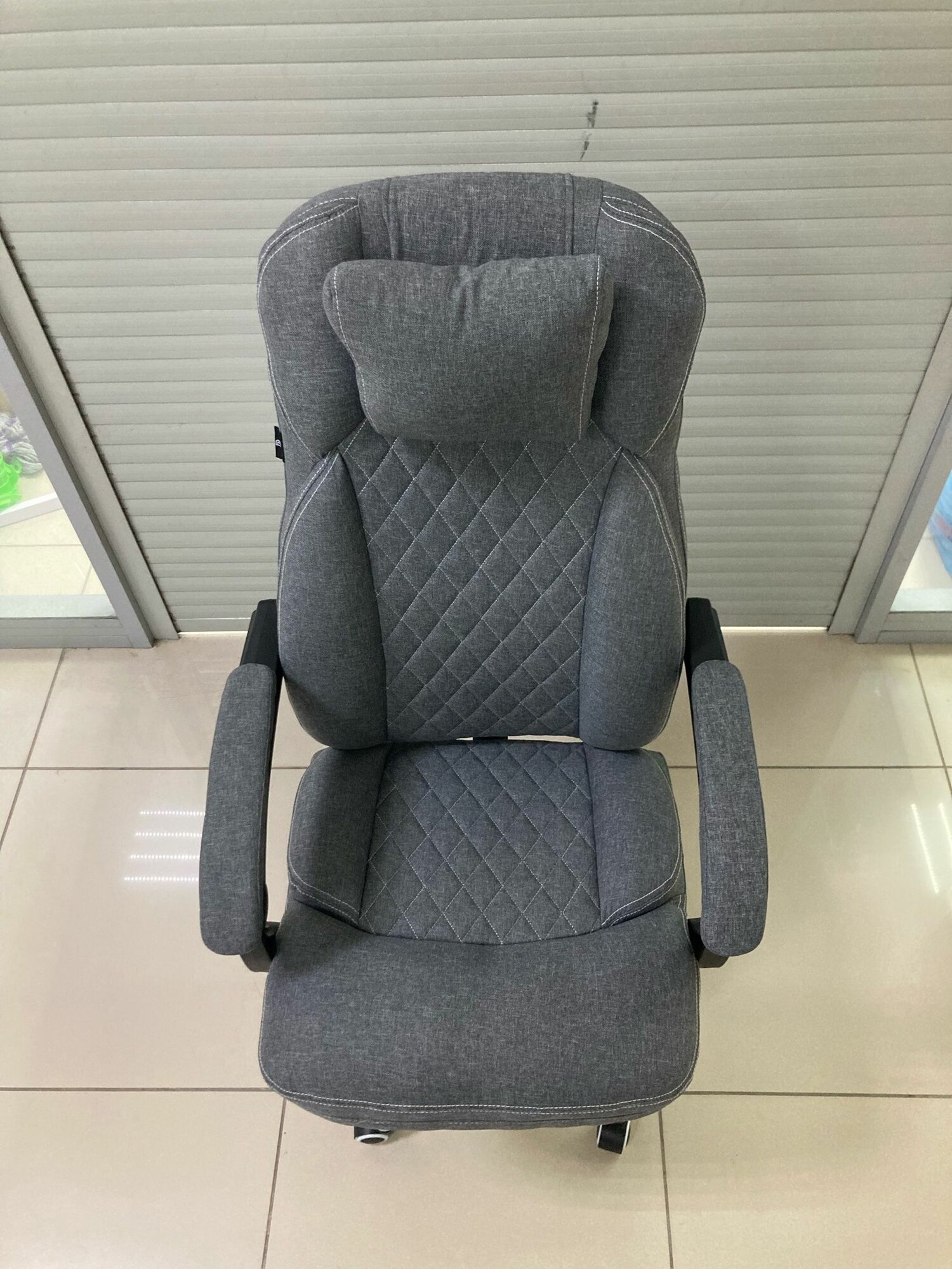 Кресло компьютерное тканьевое руководителя — фото 1