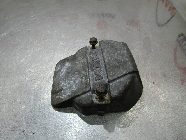 Крышка клапанная головки блока цилиндров двигателя D2876 MAN TGA