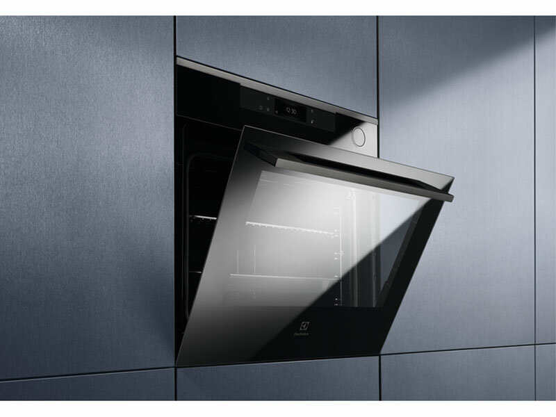 Обзор: Электрический духовой шкаф Electrolux KOCBP39H