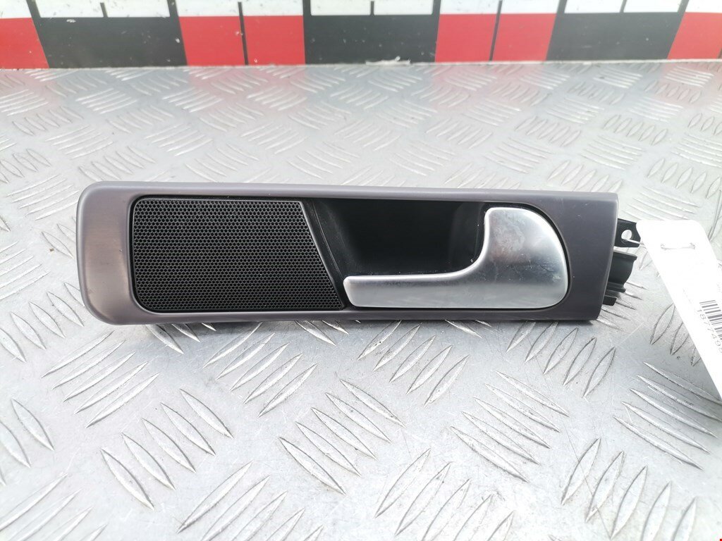 Ручка двери внутренняя задняя правая Audi A6 C5 4B0839020 арт. 1877498
