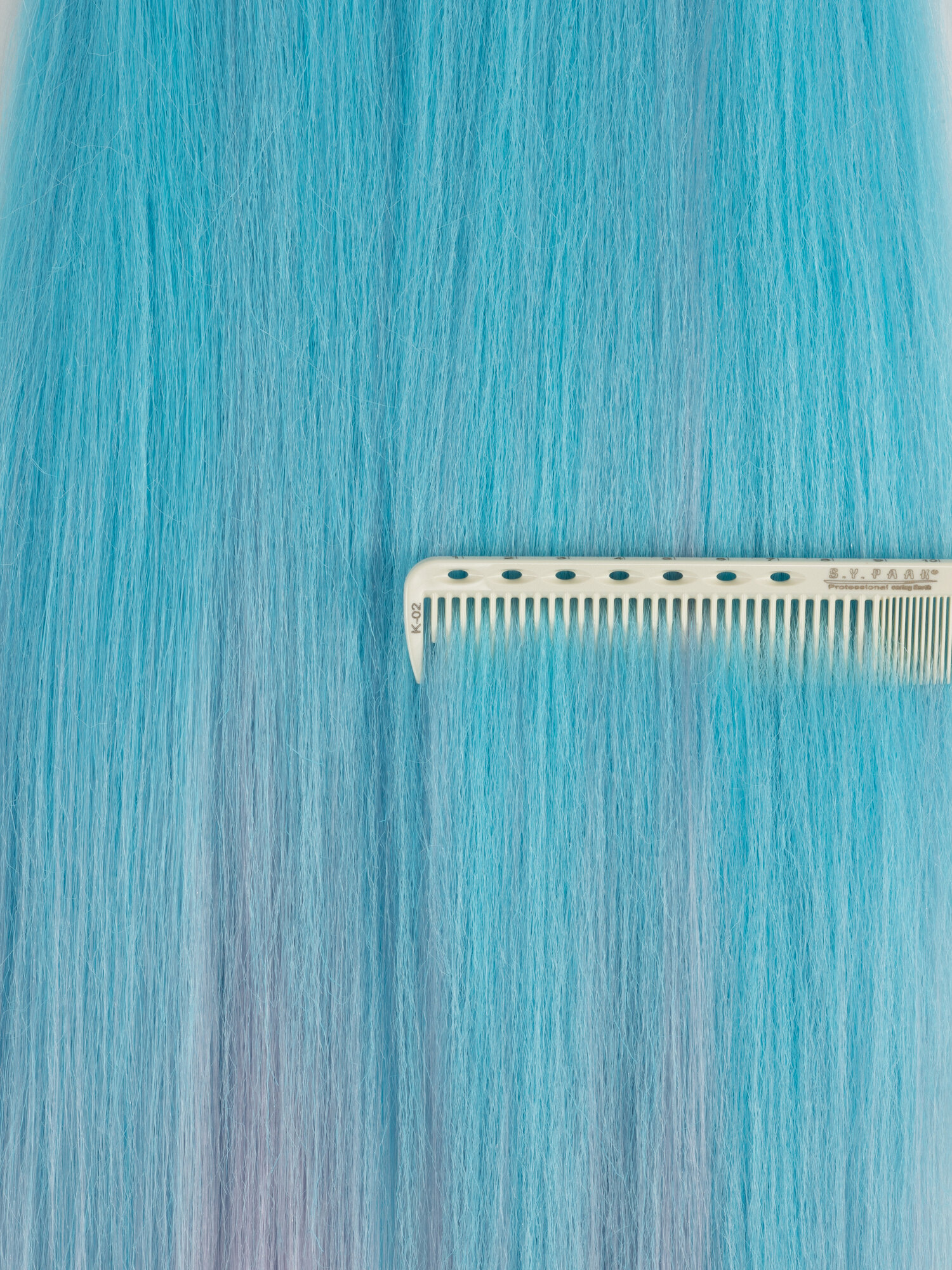 Канекалон голубой 70 см шиньон искусственные волосы тренд лета 2025 — фото 1