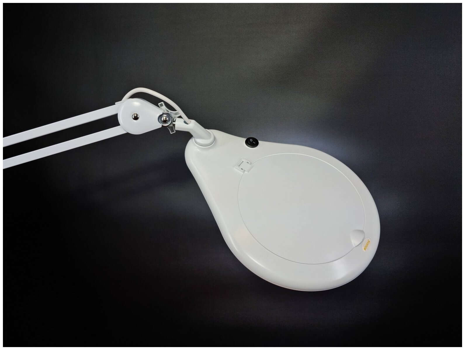 Светодиодная увеличительная лампа-лупа Neokip 8062D3LED-5D линза 7” (17,8 см) 5 диоптрий 84 светодиода