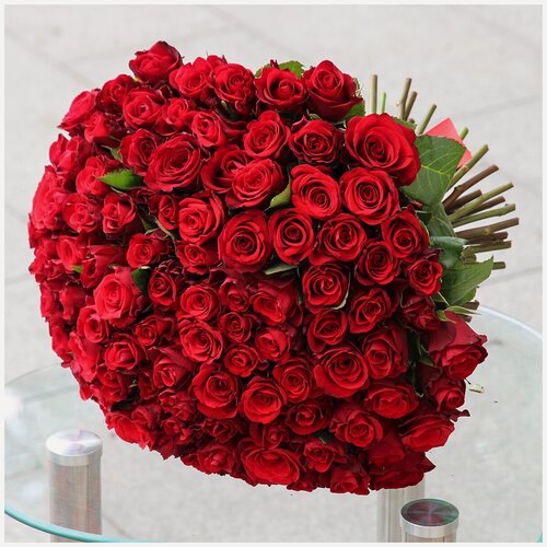 Изображение товара Цветы живые букет Flor-Pro Flowers из 101 красной розы моно № 1