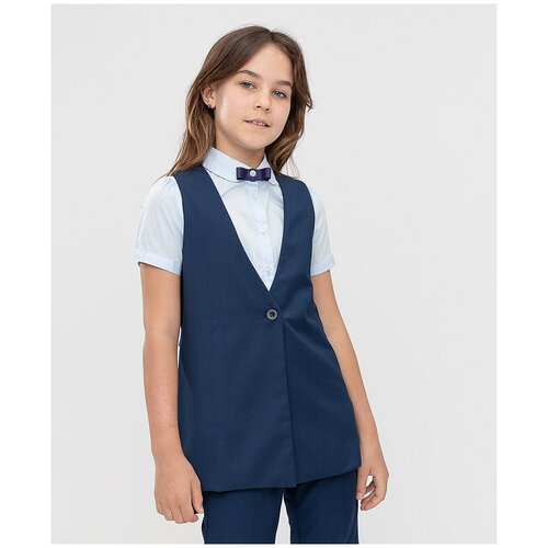 фото Жилет удлиненный с одной пуговицей синий button blue для девочек, модель 222bbgs47021000, размер 122