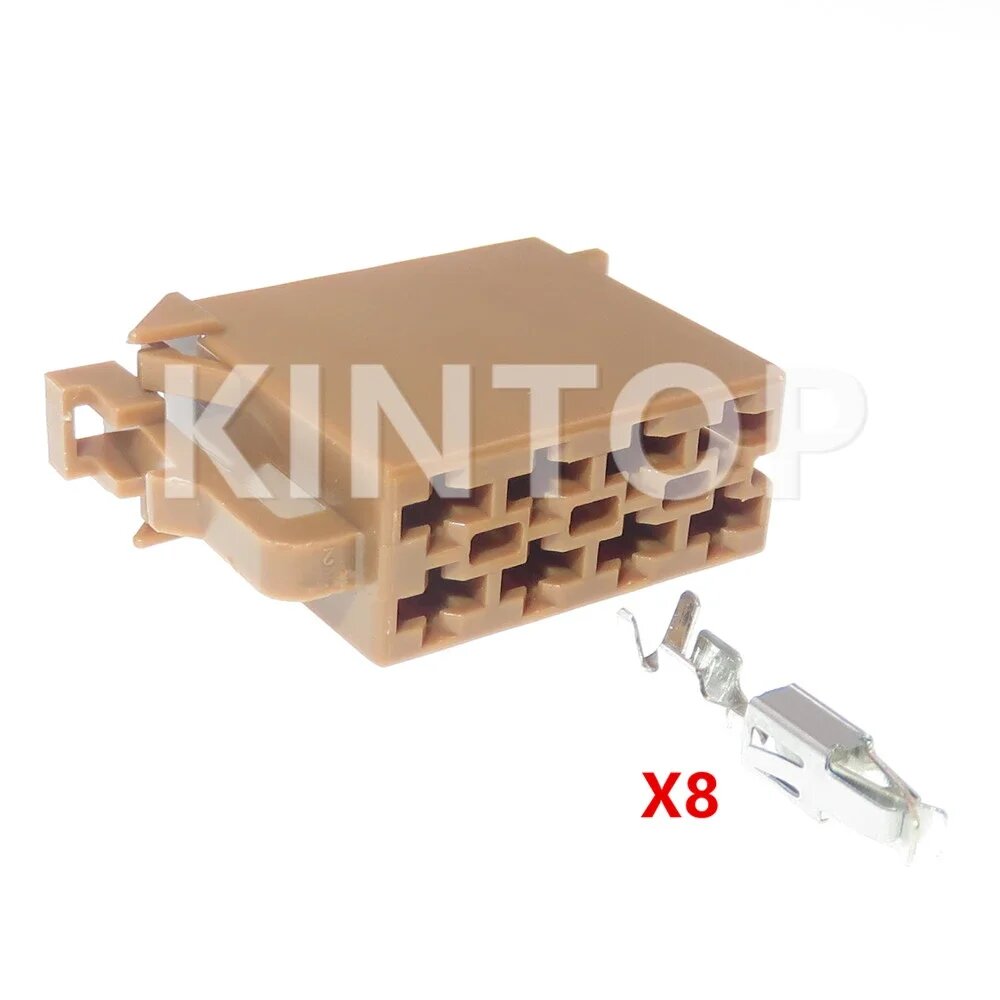 Автомобильная розетка 8-контактная VW 963121-1, комплект