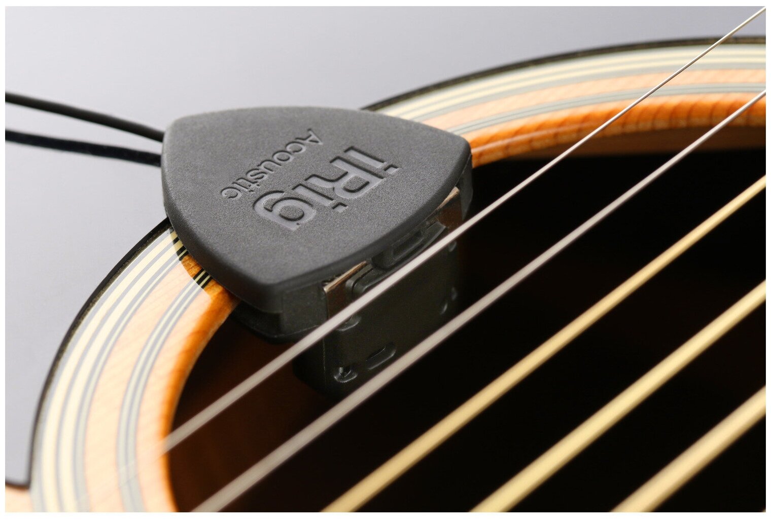 Внешняя звуковая карта для iOS IK MULTIMEDIA iRig Acoustic