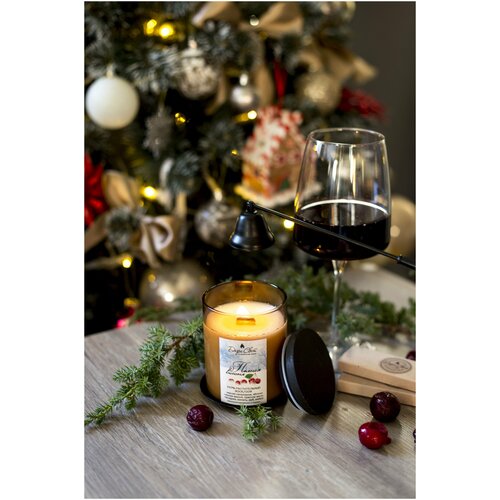 Ароматическая свеча в подсвечнике 220 мл с деревянной крышкой, Вишня