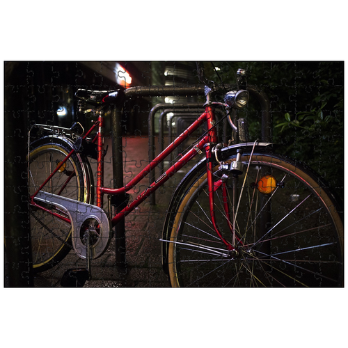 фото Магнитный пазл 27x18см."велосипед, ночь, красный" на холодильник lotsprints
