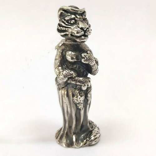 Серебряная статуэтка Мадам Тигрица