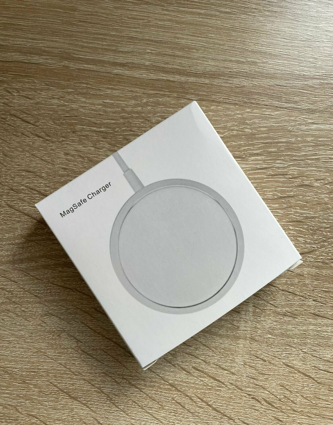 фото Беспроводная зарядка MagSafe charge