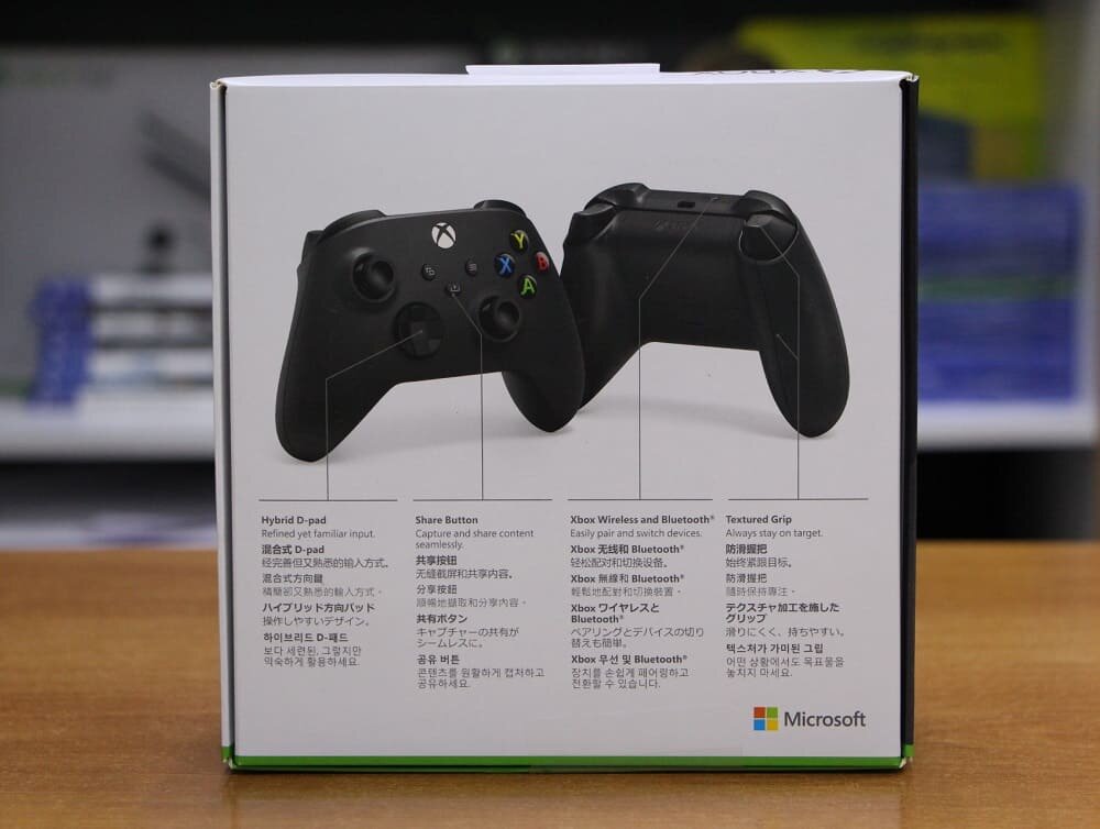 Комплект Microsoft Xbox Series, Carbon Black, 1 шт. - фотография № 10