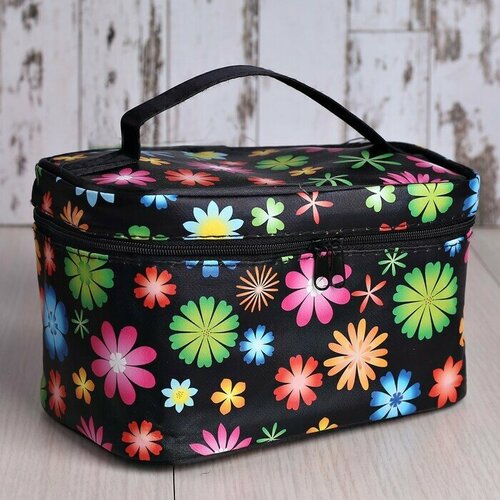 фото Косметичка черный нет бренда