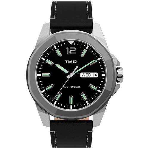 Наручные часы TIMEX Essex Avenue, черный