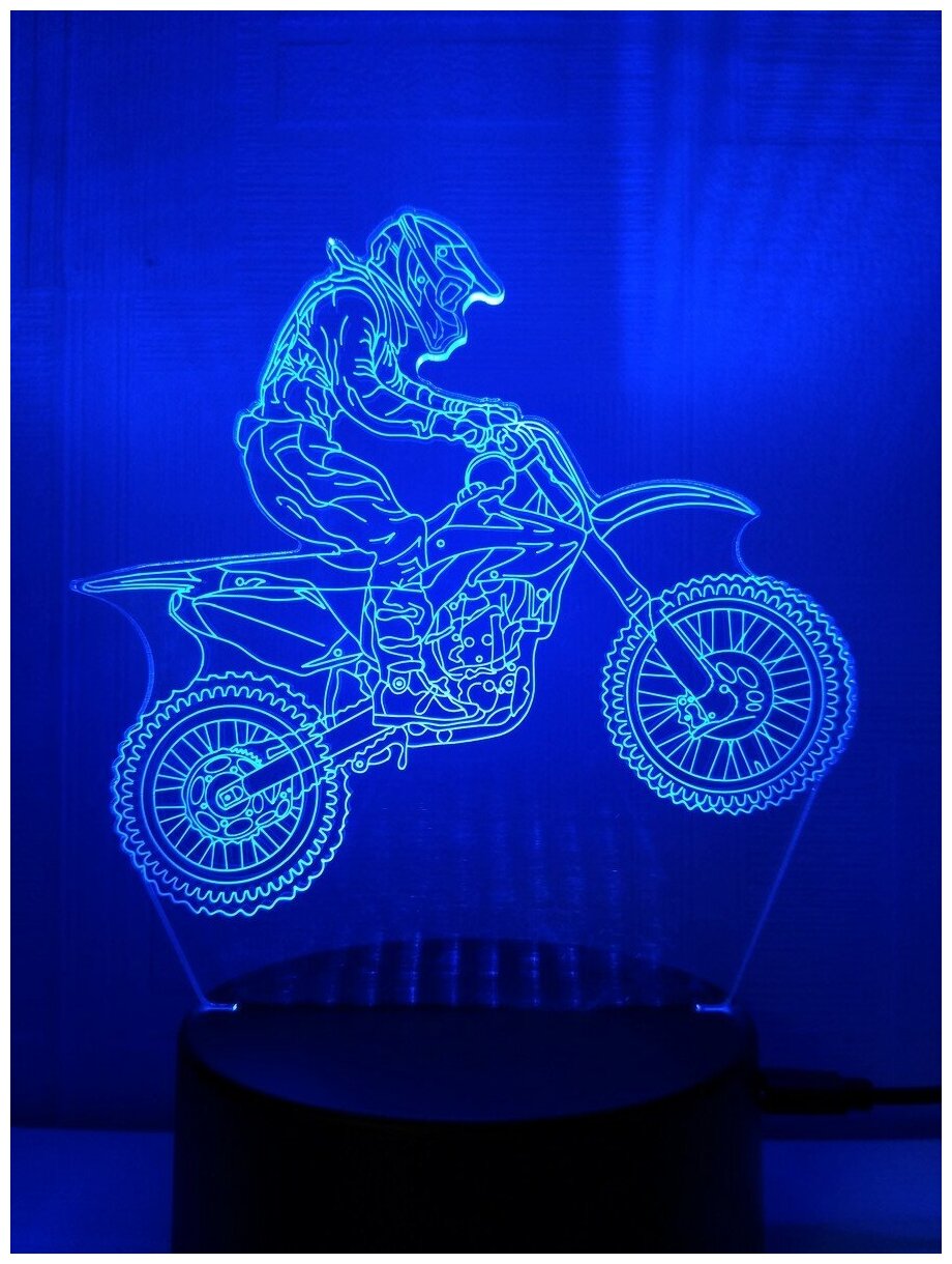 Светодиодный ночник 3Д "Летящий мотоциклист" - фотография № 4