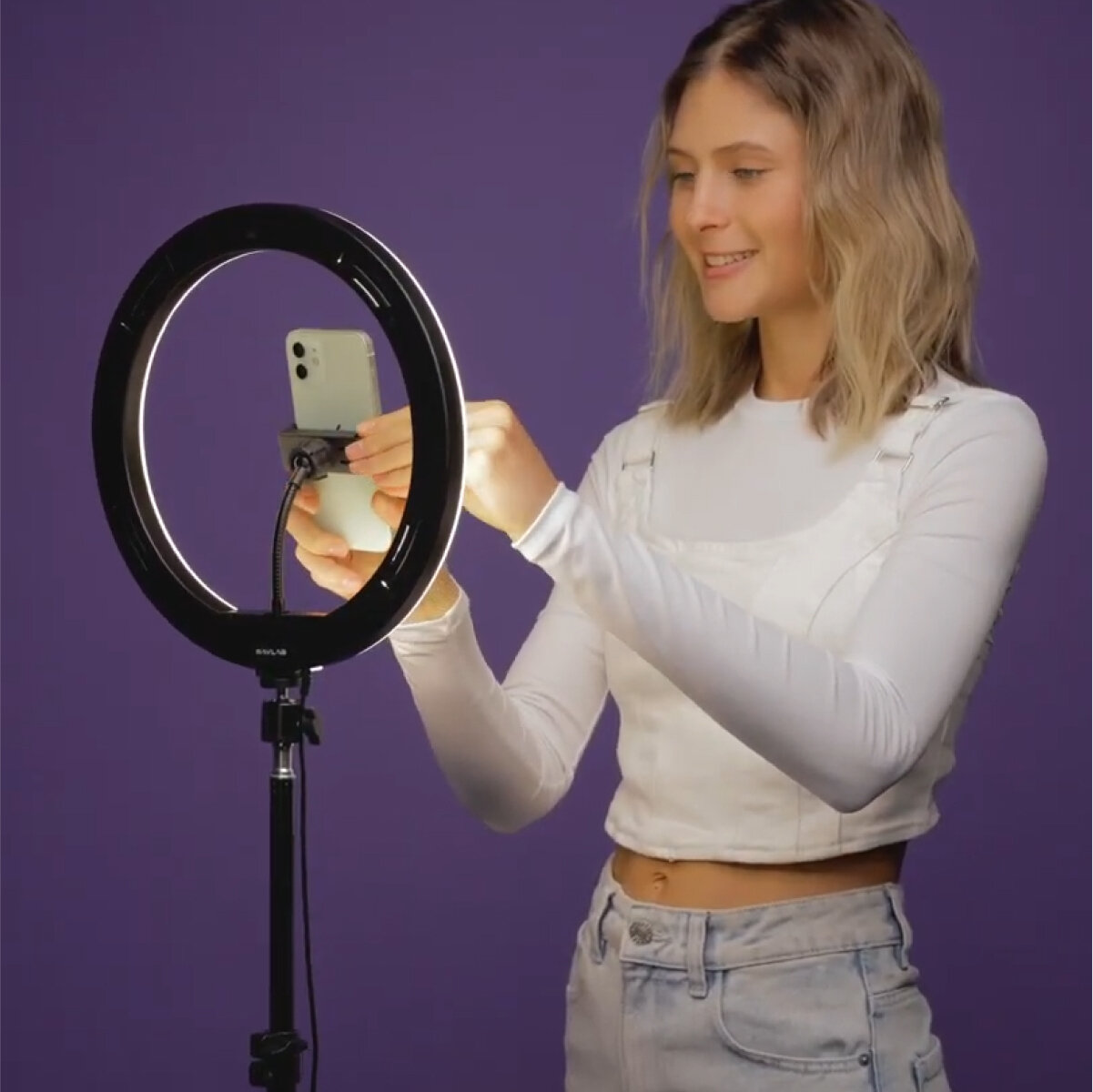 Картинки Кольцевая лампа Raylab RL-0112 Kit со стойкой и пультом