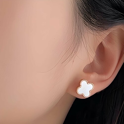 Серьги ROYAL JASMINE, славянский оберег, искусственный камень, размер 13 мм, белый в золоте